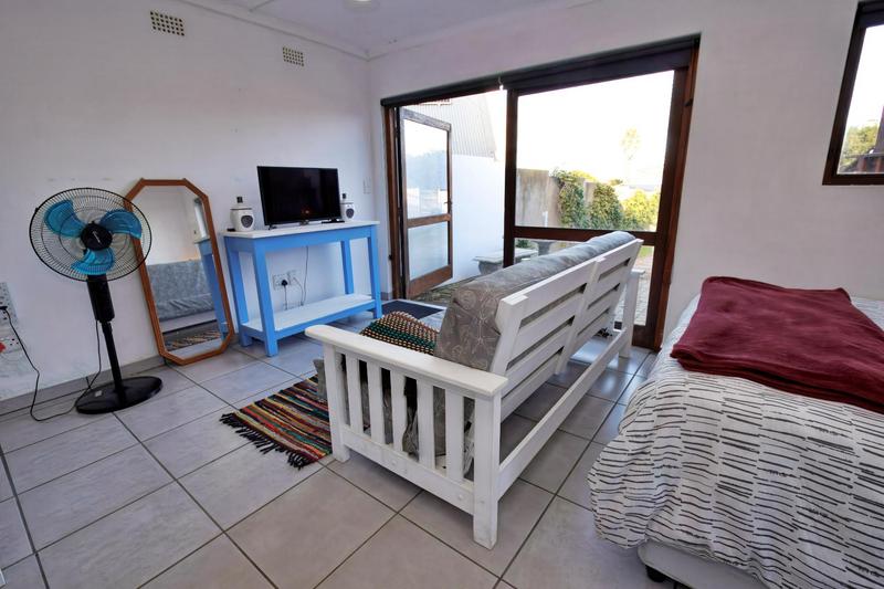 5 Bedroom Property for Sale in Stilbaai Wes Western Cape